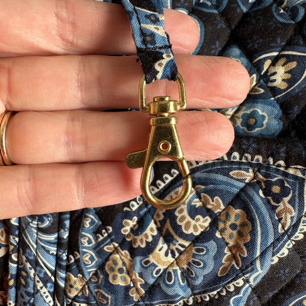 Vera Bradley Windsor Navy Quilted Villager Tote Double Shoulder Strap *Retired* - Picture 4 of 14